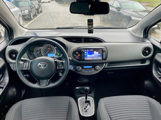 Toyota Yaris foto 8