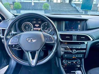 Infiniti Q30 foto 6