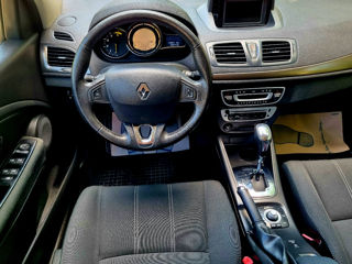 Renault Megane foto 9