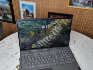 lenovo IdeaPad 5 15ARE05 Graphite Grey Ryzen 3 4300U SSD 256GB RAM