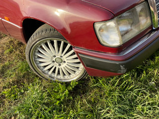 Mercedes Series (W124) foto 5