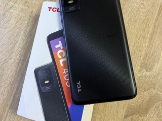 TCL 403 foto 4