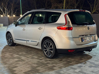 Renault Grand Scenic foto 2