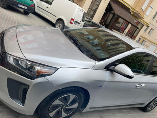 Hyundai IONIQ foto 3