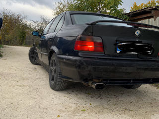 BMW 3 Series foto 2