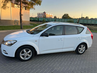 KIA Ceed foto 2