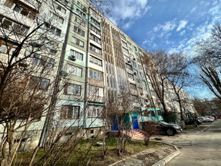 1-комнатная квартира, 35 м², Центр, Кишинёв