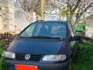 Volkswagen Sharan foto 1