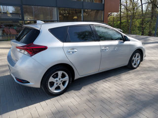 Toyota Auris foto 6