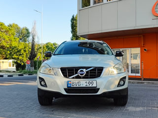 Volvo XC60 foto 2