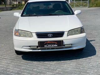 Toyota Camry foto 2