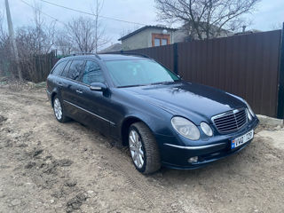 Mercedes E-Class foto 7