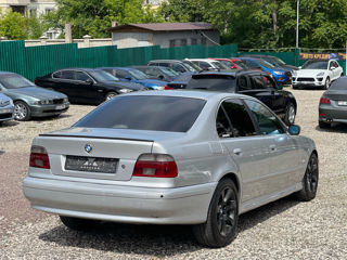 BMW 5 Series foto 5