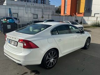 Volvo S60 foto 10