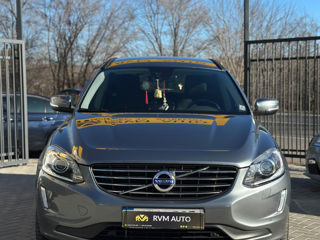 Volvo XC60 foto 2