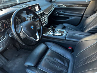 BMW 7 Series foto 7