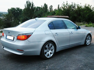 BMW 5 Series foto 4