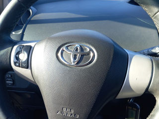 Toyota Yaris foto 9