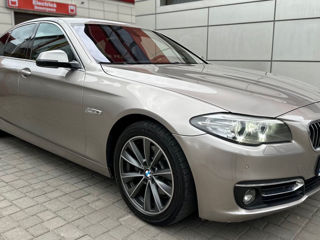 BMW 5 Series foto 2