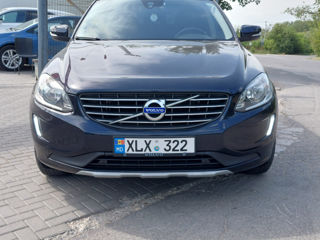 Volvo XC60 foto 2