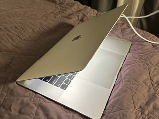 MacBook Pro 15 2019 i7 foto 2