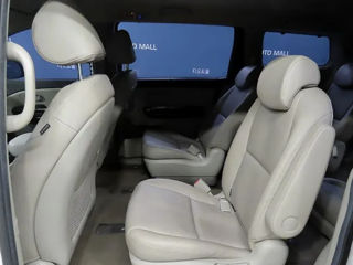 KIA Carnival foto 5