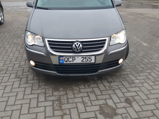 Volkswagen Touran foto 7