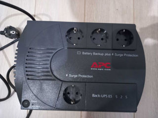 APC Back-UPS ES 525 foto 2