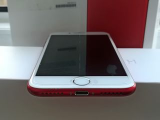 iPhone 7 Red, 256Gb, Rețeaua nu merge! foto 7