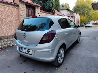 Opel Corsa foto 2