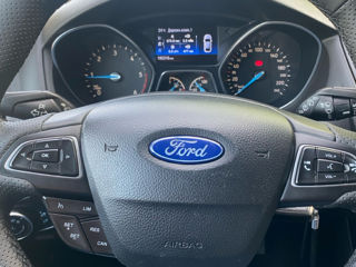 Ford Focus foto 9