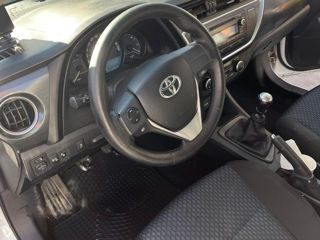 Toyota Auris foto 5