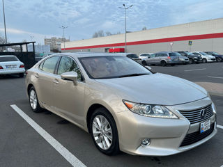 Lexus ES Series