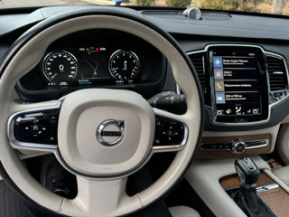 Volvo XC90 foto 9