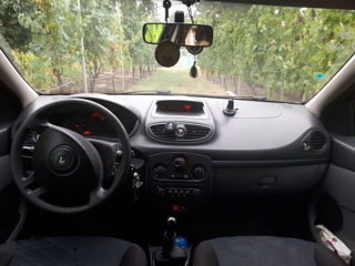 Renault Clio foto 3