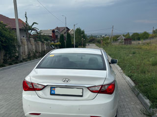 Hyundai Sonata foto 2