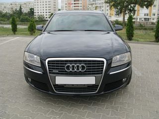 Audi A8 foto 2