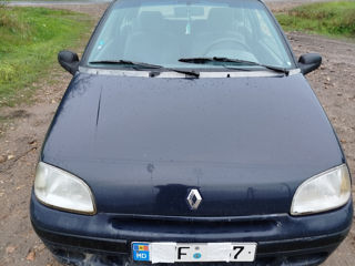 Renault Clio foto 7