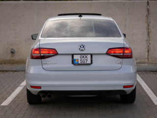 Volkswagen Jetta foto 7