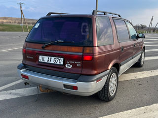 Mitsubishi Space Wagon foto 10