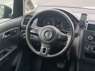 Volkswagen Touran foto 6