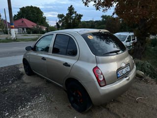 Nissan Micra foto 7