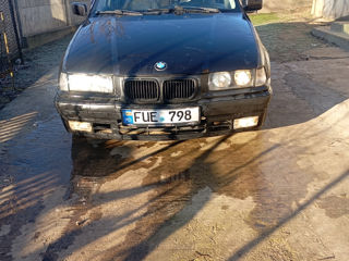 BMW 3 Series foto 2