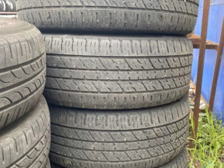 R16 225/65 Kumho ( 500 lei toate 4 )