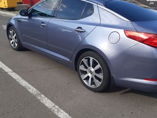 KIA Optima foto 10