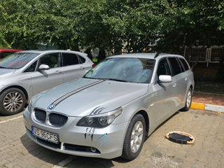 BMW 5 Series foto 2