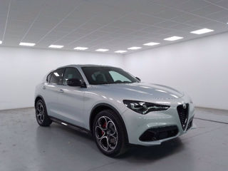 Alfa Romeo Stelvio foto 2