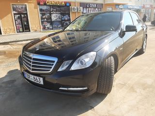 Mercedes E Class foto 8