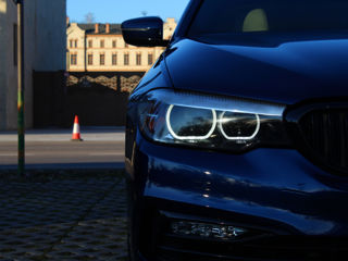 BMW 5 Series foto 6