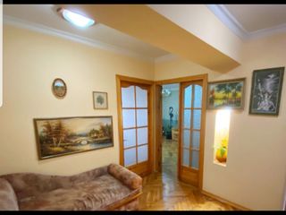 Apartament cu 3 camere, 90 m², Ciocana, Chișinău foto 5